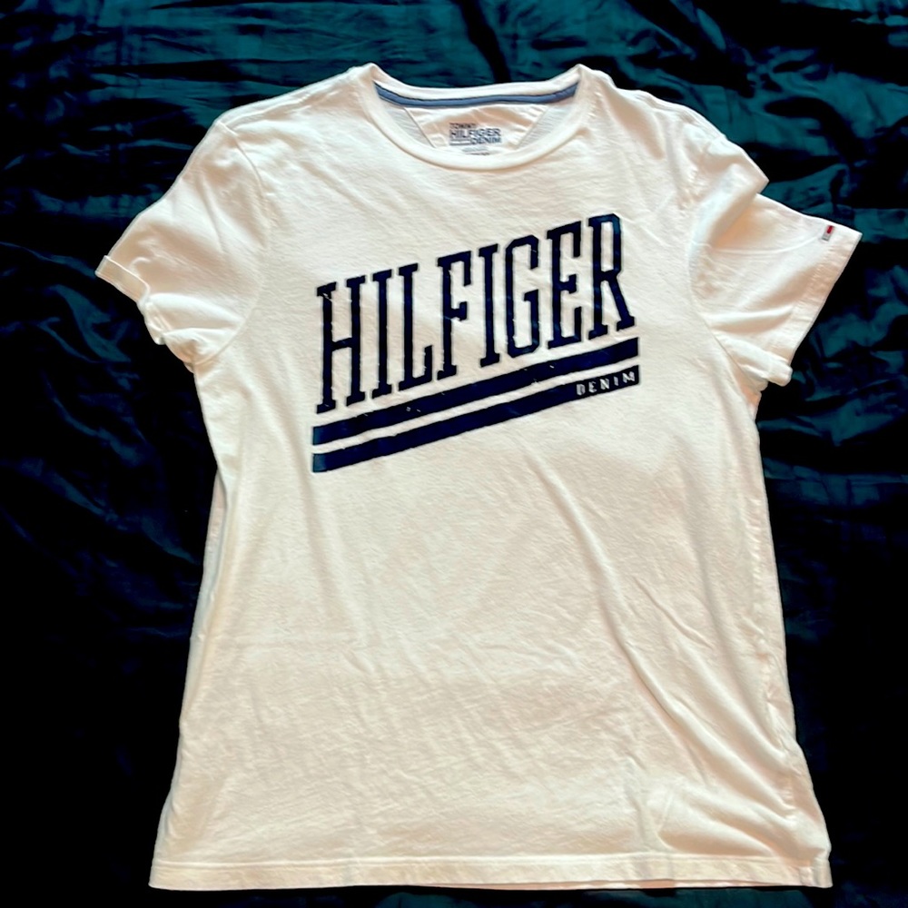 White Hilfiger shirt